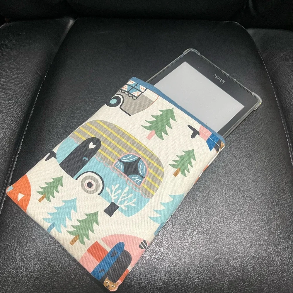 Colorful Kindle Sleeve with Camper Design